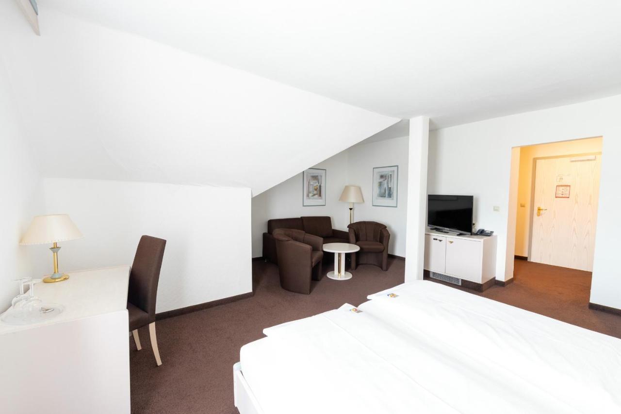 Sonnenhotel Hoher Hahn Schwarzenberg  Bagian luar foto