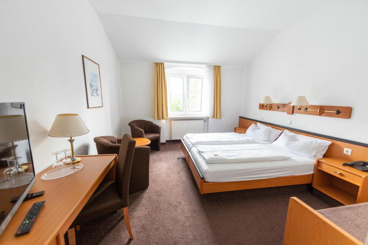 Sonnenhotel Hoher Hahn Schwarzenberg  Bagian luar foto