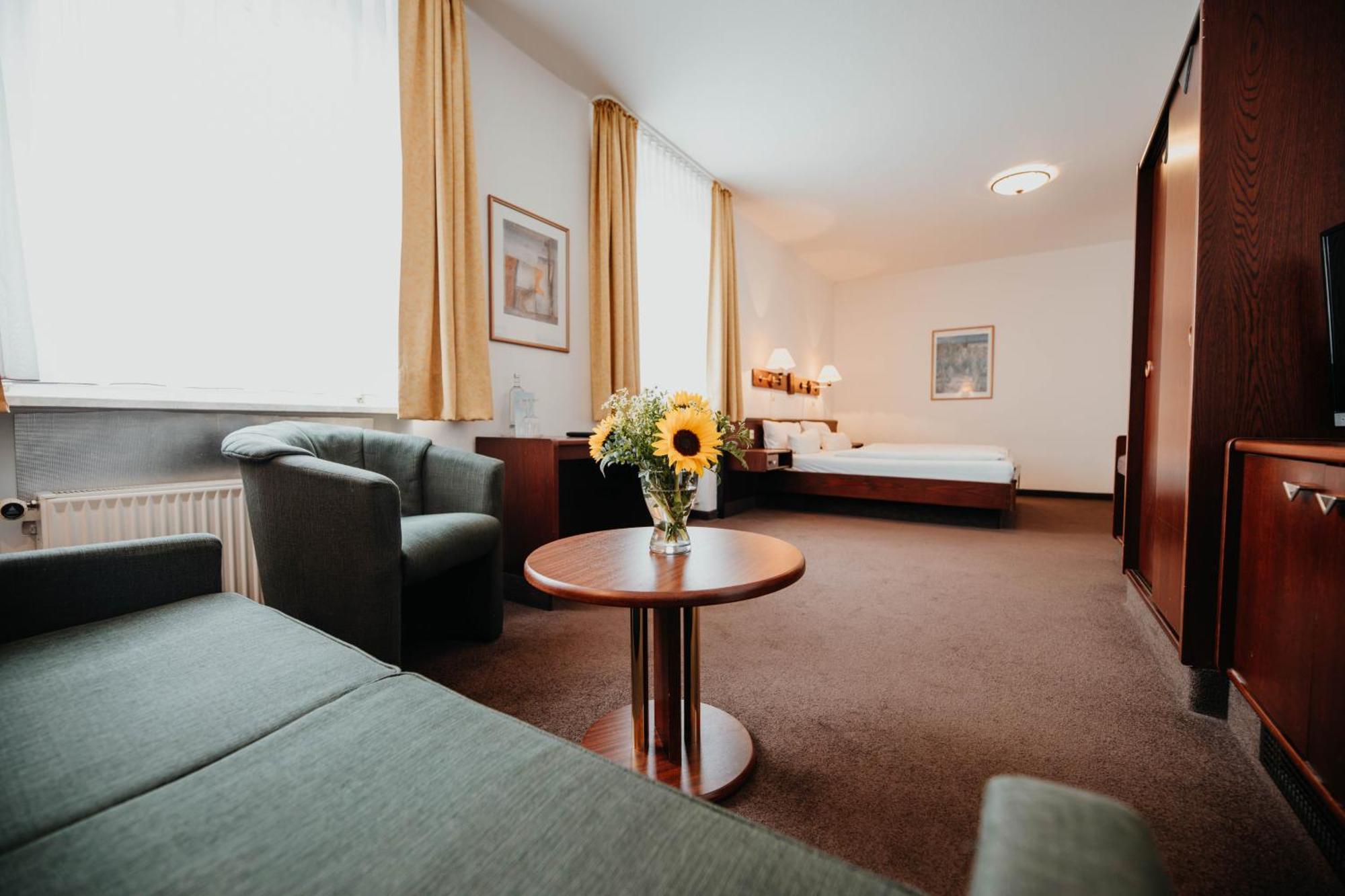 Sonnenhotel Hoher Hahn Schwarzenberg  Bagian luar foto